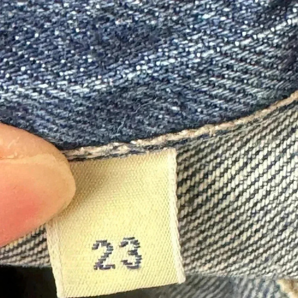 Citizens of Humanity Size 23 Denim Mini Skirt CH Premium VIntage Distressed Raw - Picture 4 of 11
